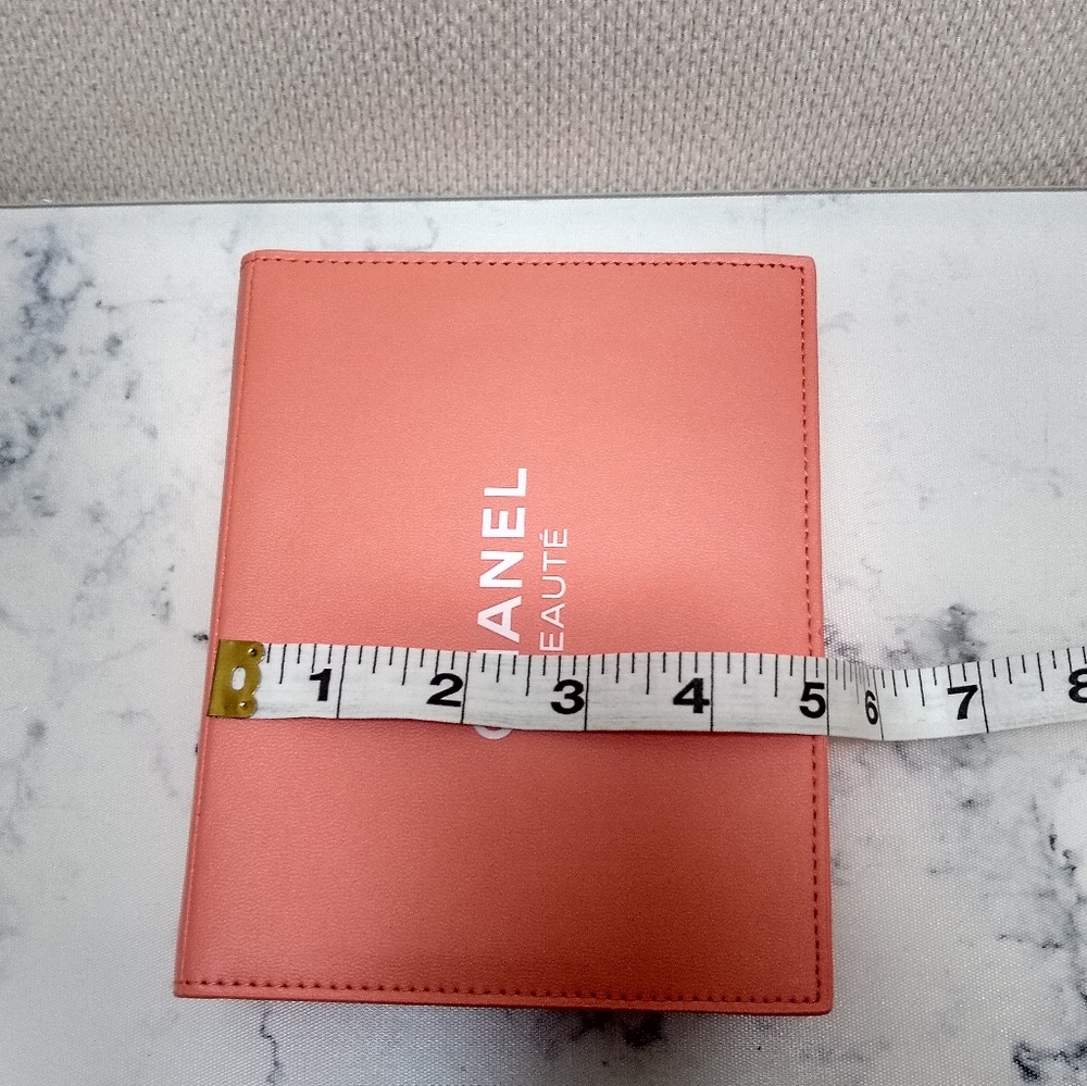 Chanel Makeup Takeaways The Nature Getaway Limited Edition Pouch Clutch - Picture 10 of 11